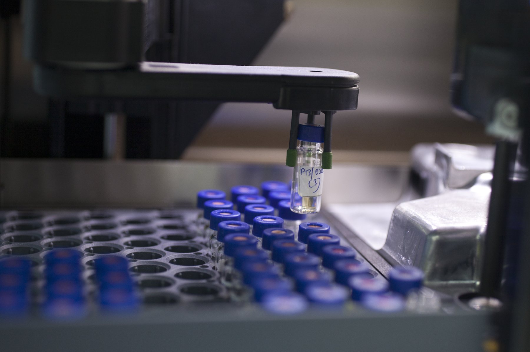 Extract samples in the testing machine that checks every batch of Physta for eurycomanone